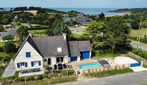 Five-Bedroom Villa