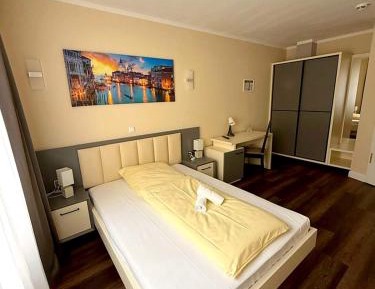 Superior Single Room