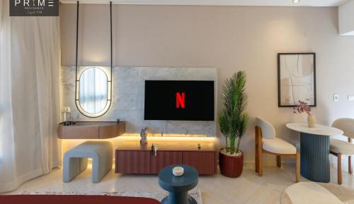 Deluxe Studio