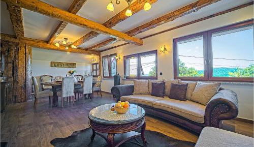 Three-Bedroom Holiday Home 