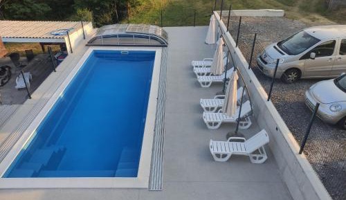Three-Bedroom Deluxe Apartment