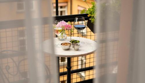 Deluxe Balcony Room