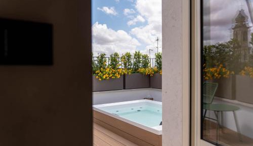 King Room with Spa Bath