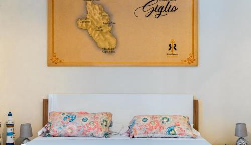 Deluxe Room (2 Adults + 1 Child)