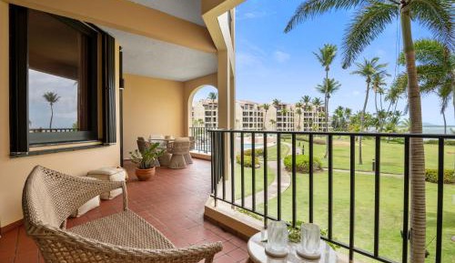 Apartment with Balcony