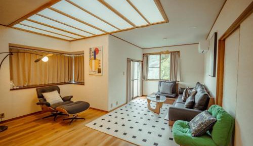 Three-Bedroom Vacation Home 