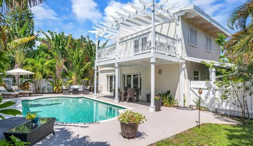 Three-Bedroom Vacation Home 