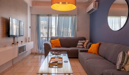 Three-Bedroom Apartment with Balcony