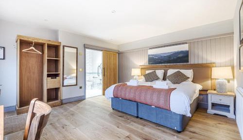 Superior King Room