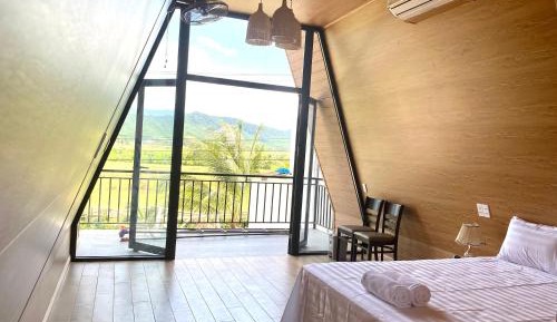 King Room with Mountain View