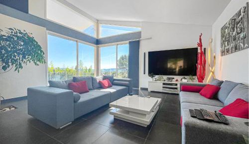 Four-Bedroom Holiday Home