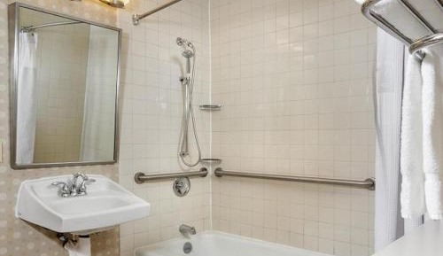 Standard Queen Room with Two Queen Beds