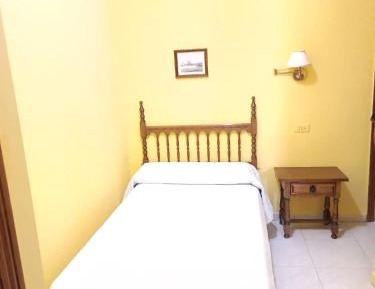 Single Room with Private Bathroom