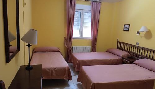 Triple Room with Private Bathroom