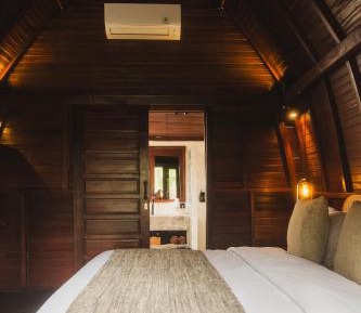 King Room with Spa Bath