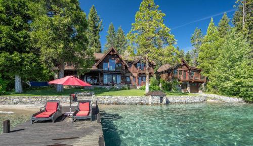 Five-Bedroom Holiday Home