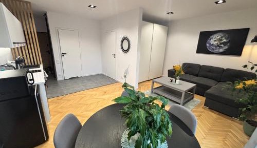 One-Bedroom Apartment with Garden View
