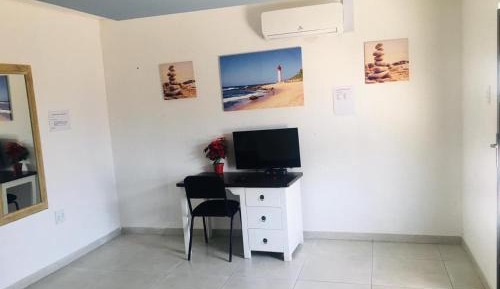 Single Room with Private Bathroom