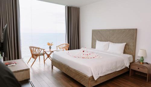 Deluxe Double Room with Sea View