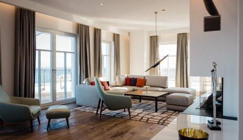 Three-Bedroom Apartment with Balcony and Terrace