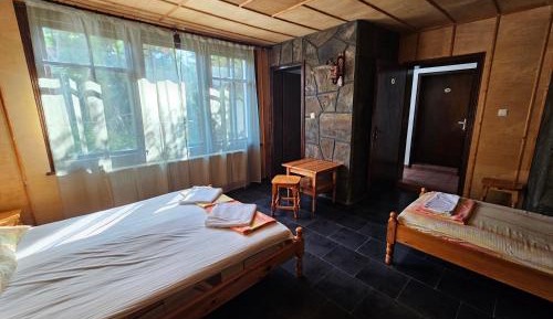 Basic Triple Room
