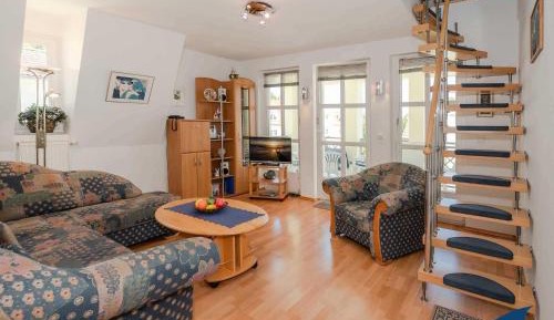One-Bedroom Apartment with Balcony