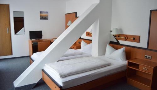 Twin Room with Balcony