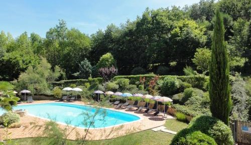 Standard Twin Room with Garden View