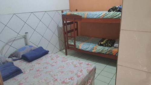 Economy Triple Room with Shared Bathroom
