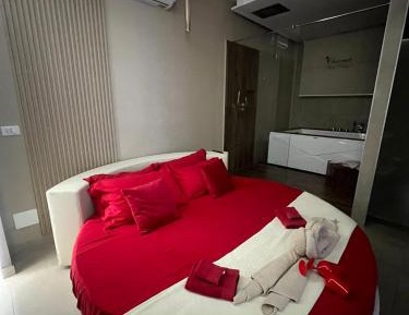 Suite with Hot Tub