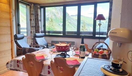 One-Bedroom Apartment with Balcony and Mountain View  