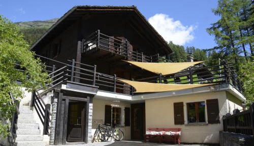 Studio with Balcony