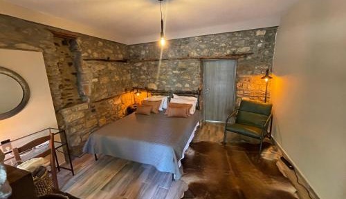 Two-Bedroom Deluxe Apartment