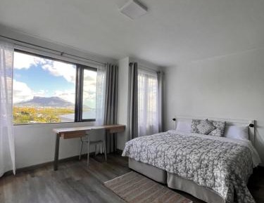 Suite with Mountain View