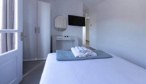 Studio with Sea View