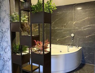 King Room with Lake View