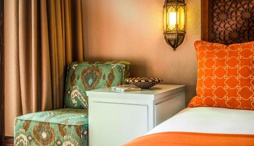 AVANI Standard Room