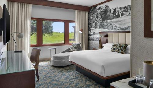 King  Room