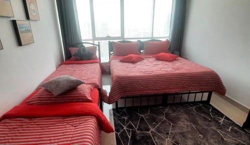 Quadruple Room with Private Bathroom