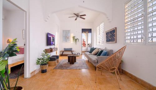 Three-Bedroom Apartment - High Floor