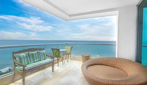 Two-Bedroom Apartment with Balcony and Sea View