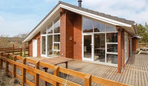 Five-Bedroom Holiday Home