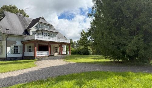Eight-Bedroom House