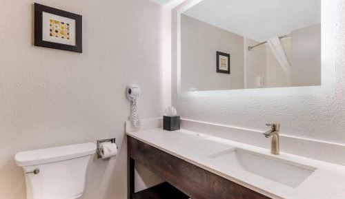 King Suite - Non Smoking