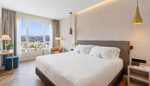 Double or Twin Room with Balcony