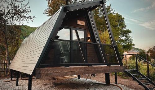 Deluxe Bungalow with Garden View