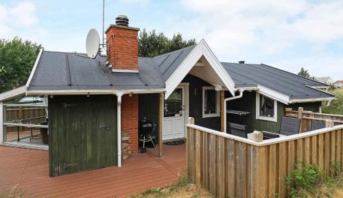 Two-Bedroom Holiday Home