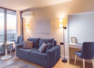 One-Bedroom Apartment with Sea View