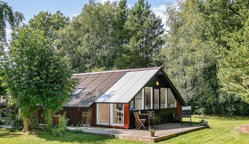 Two-Bedroom Holiday Home