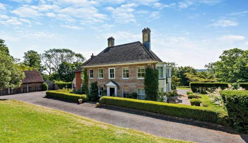 Six-Bedroom House